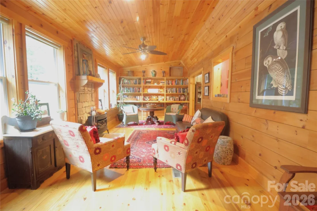 Photo of 141 Owl Haven Lane