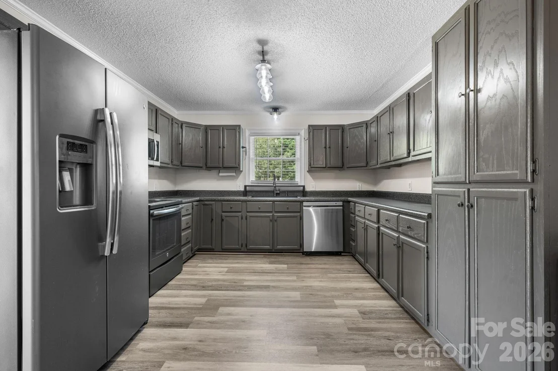 Photo of 5795 Valley Field Road