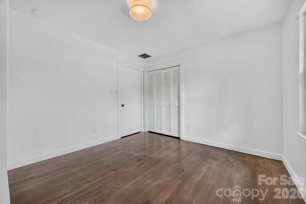 Photo of 23 Clearbrook Road
