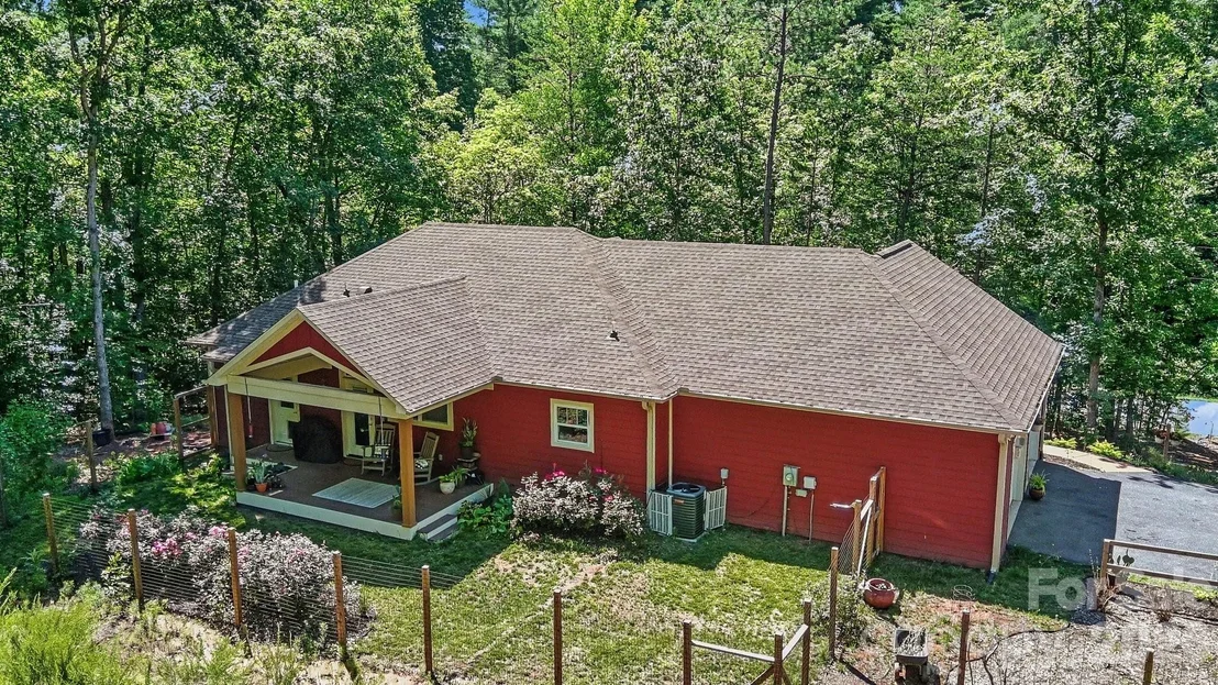 Photo of 1241 Hayes Road