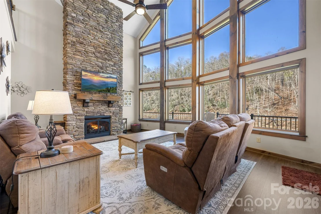 Photo of 446 Green Meadows Drive
