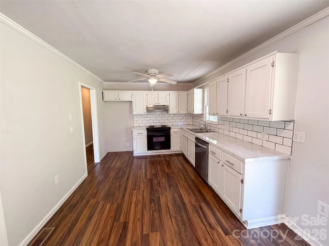 Photo of 120 Riley Road