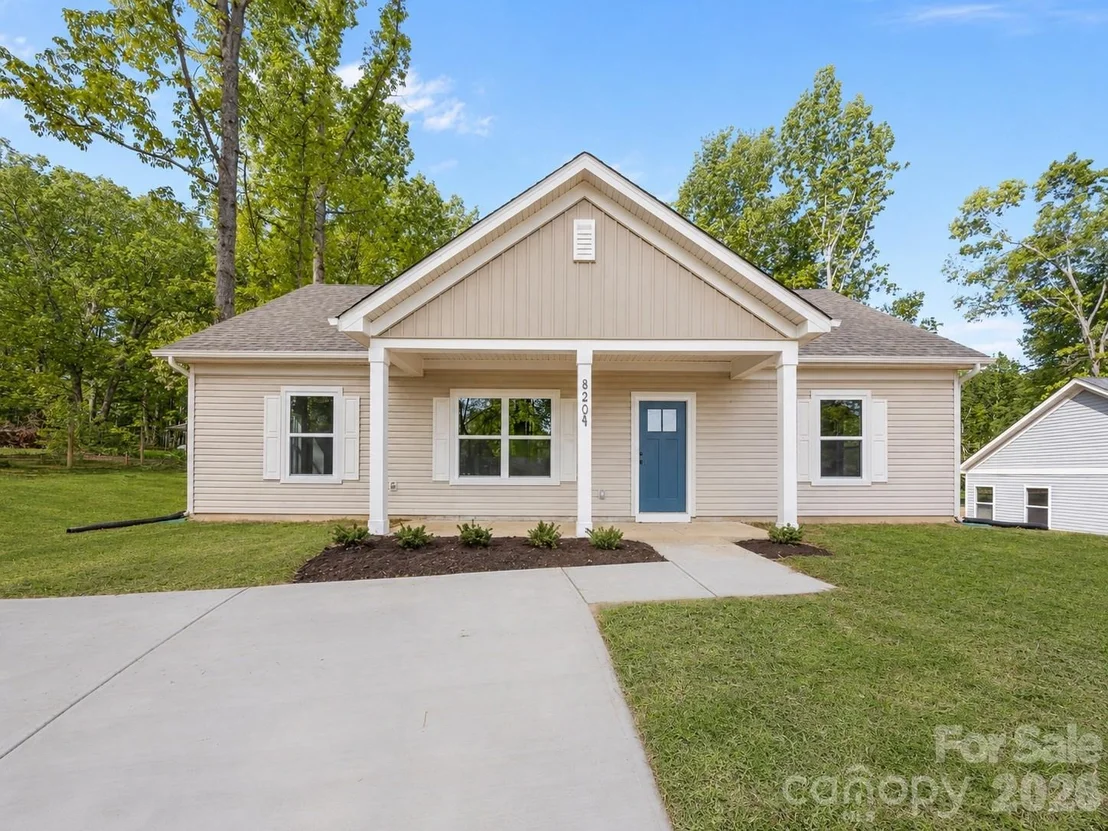 Photo of 820 Bethlehem Road