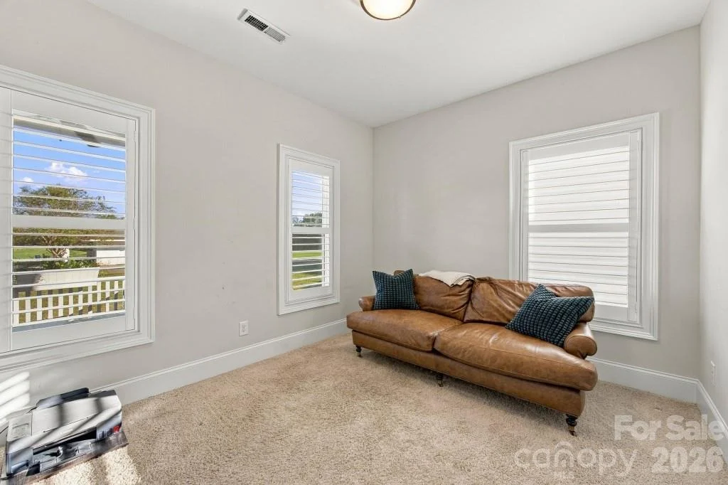 Photo of 720 Loretto Lane