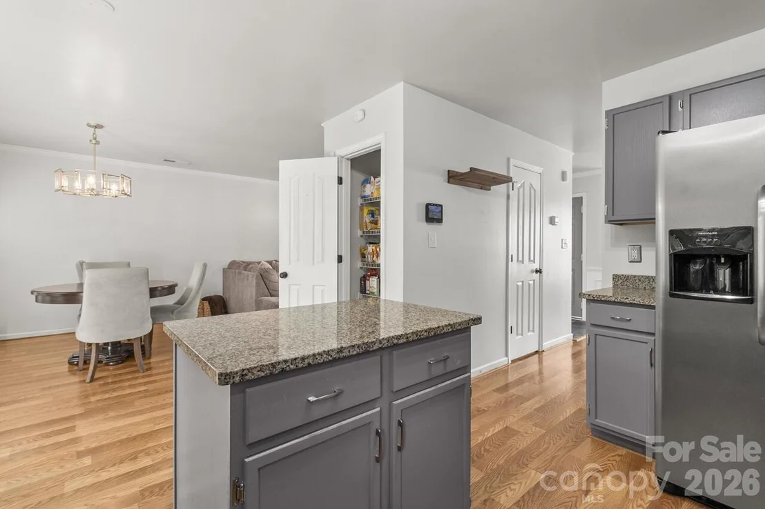 Photo of 6907 Murray Grey Lane
