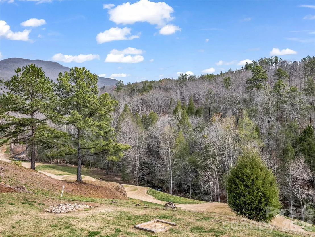 Photo of 565 Chestertown Drive