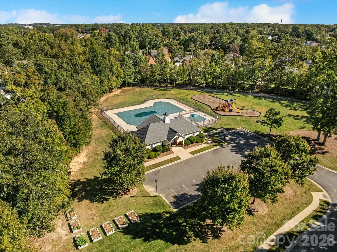 Photo of 407 Lind Point Lane