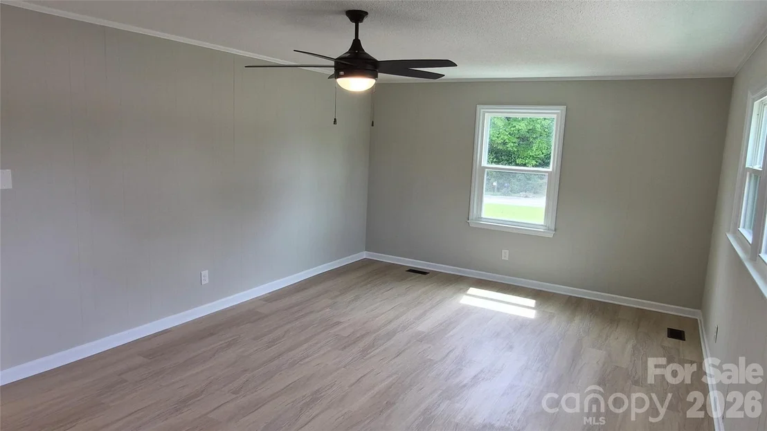 Photo of 2047 John Everall Road