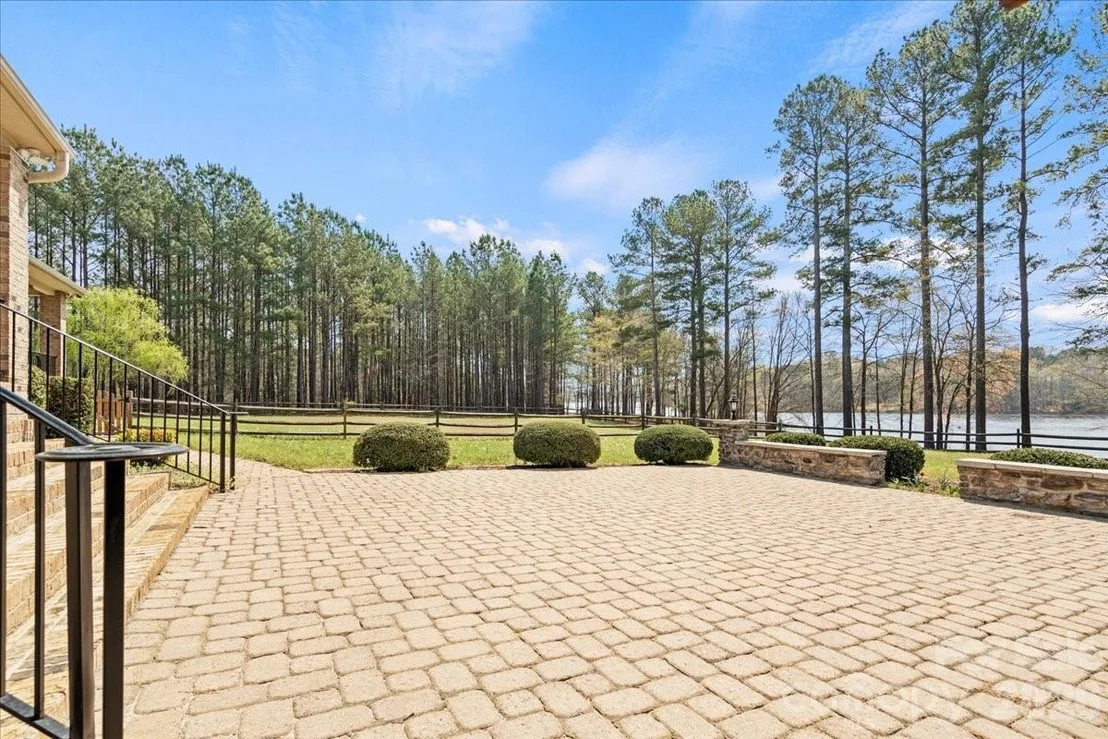 Photo of 962 Miller Road
