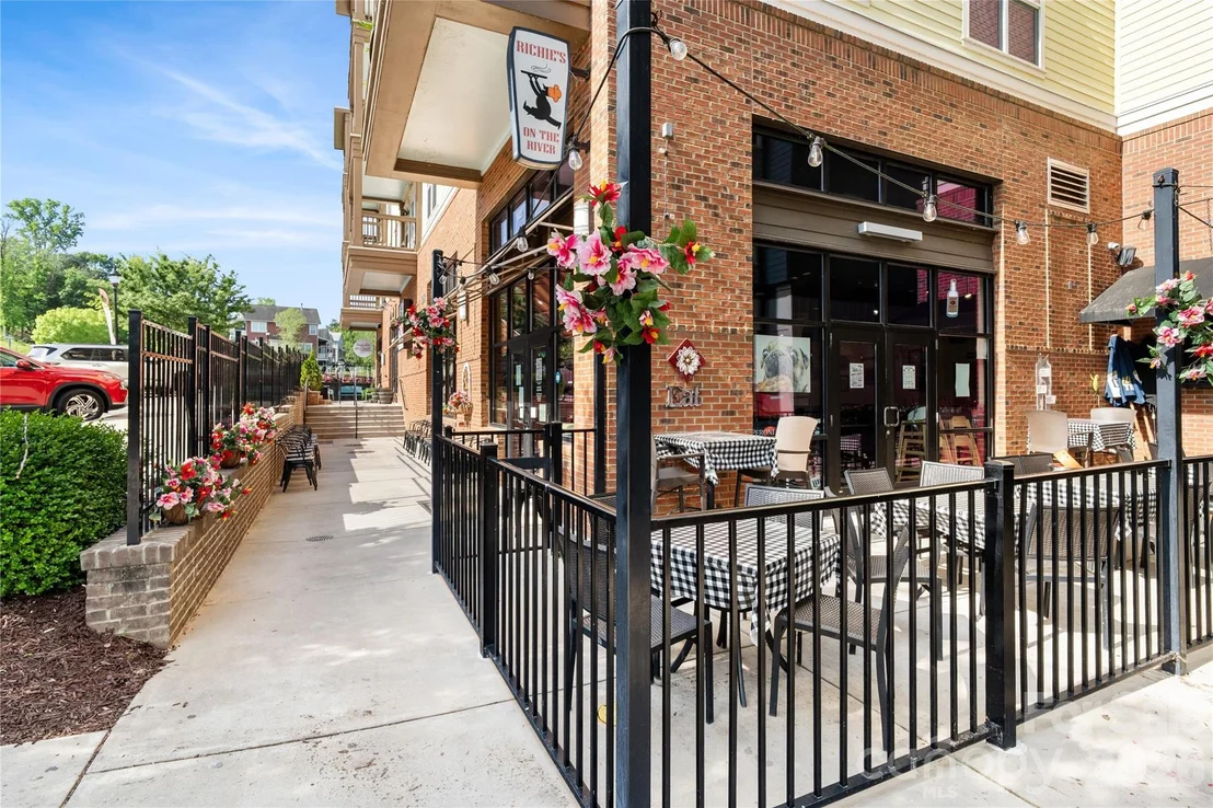 Photo of 767 Digby Road