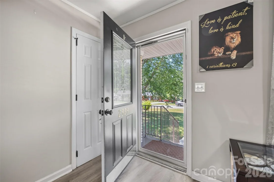 Photo of 2323 Hedgewood Circle
