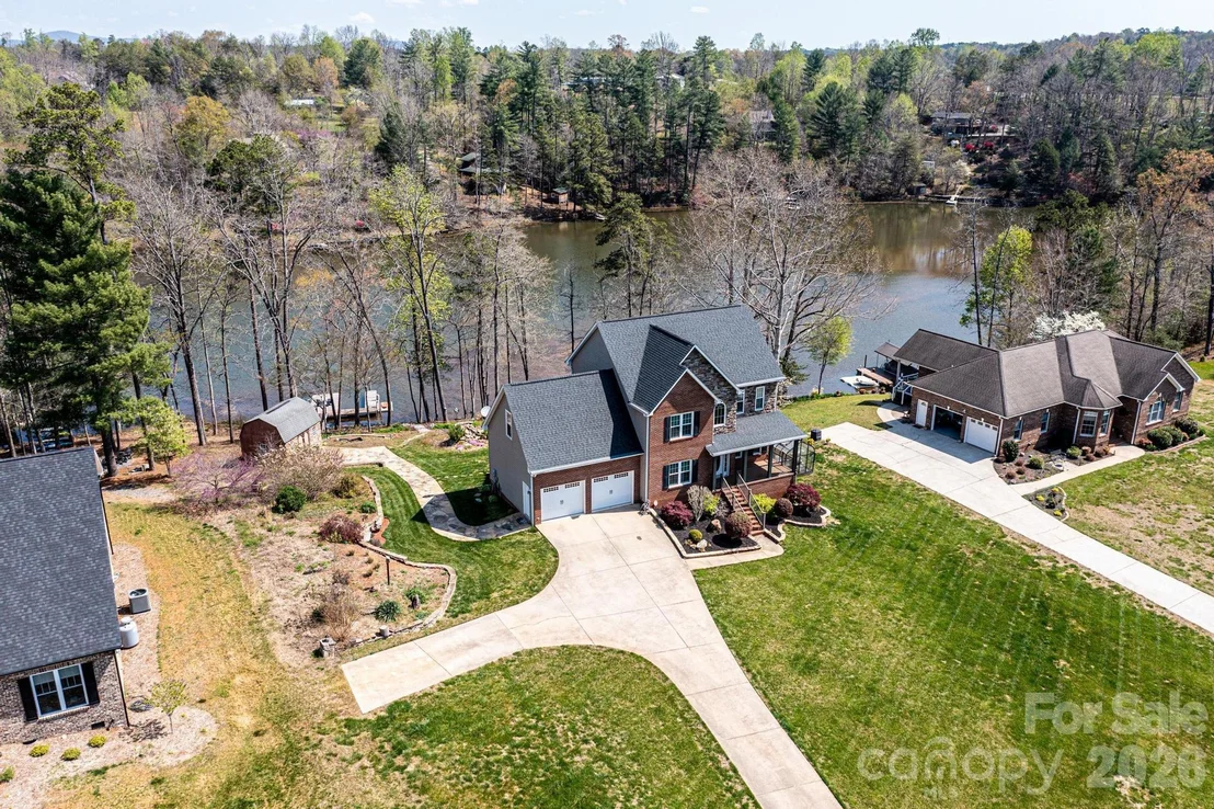 Photo of 4726 Crystal Falls Avenue