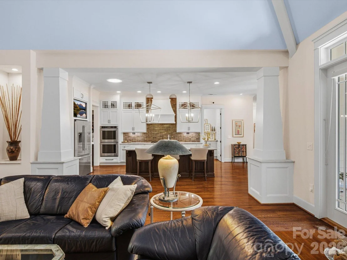 Photo of 4099 Persimmon Road