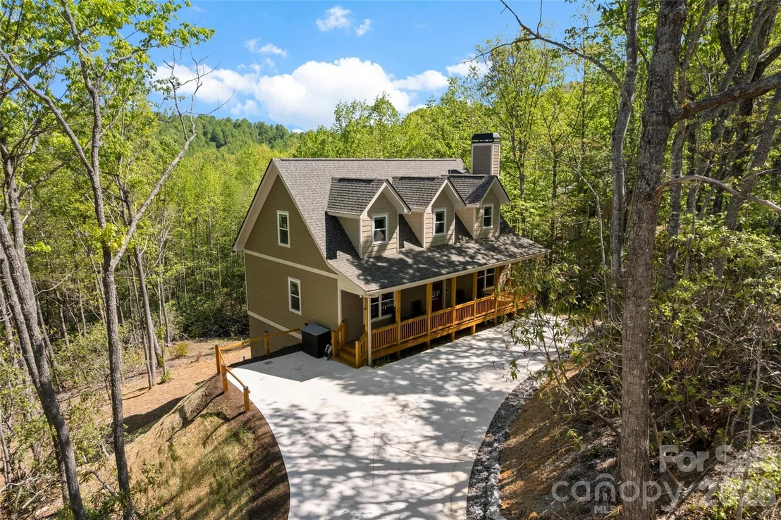 Photo of 233 Arcadia Falls Way