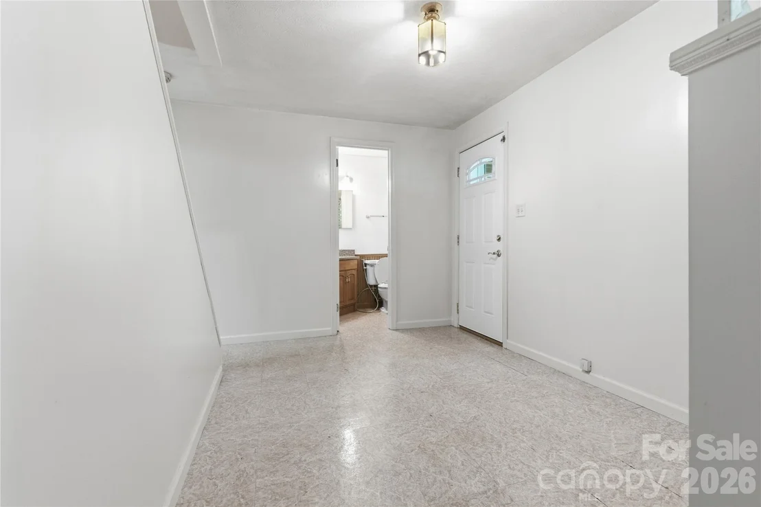 Photo of 123 Castleton Lane