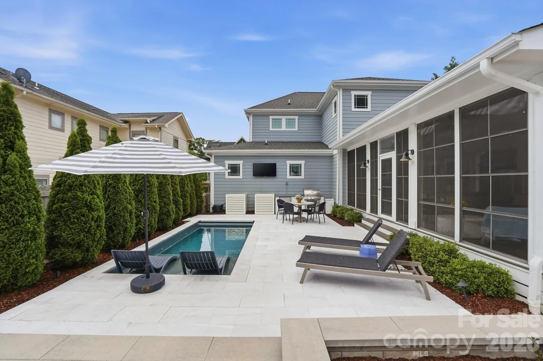Photo of 2501 Marshall Place