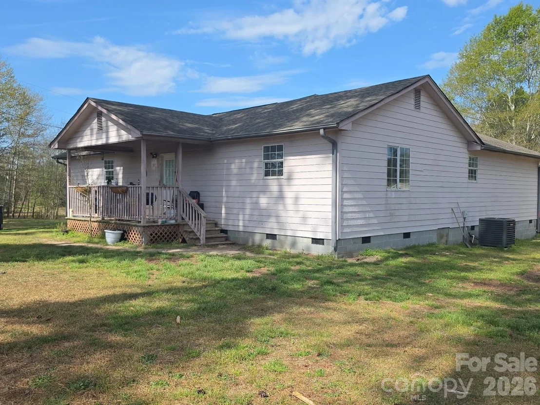 Photo of 1097 Stadium Road