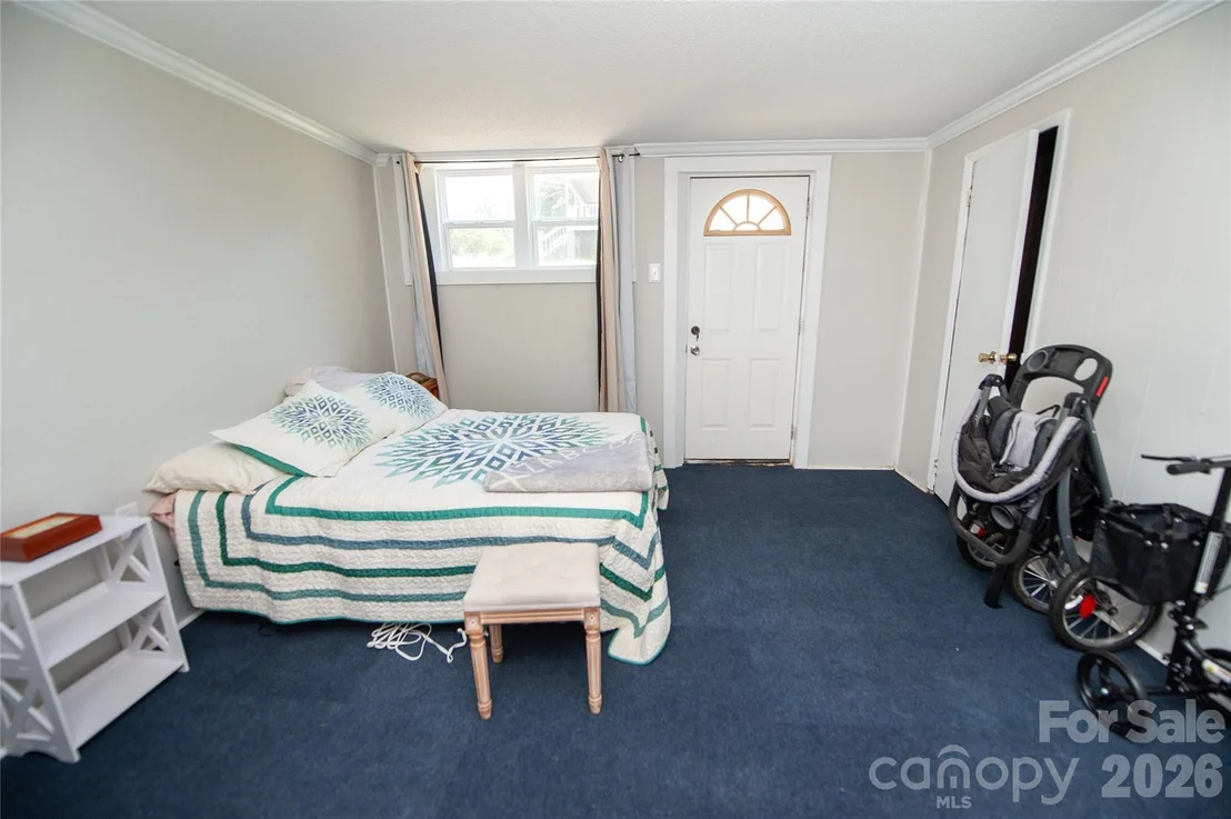 Photo of 128 Fleming Avenue
