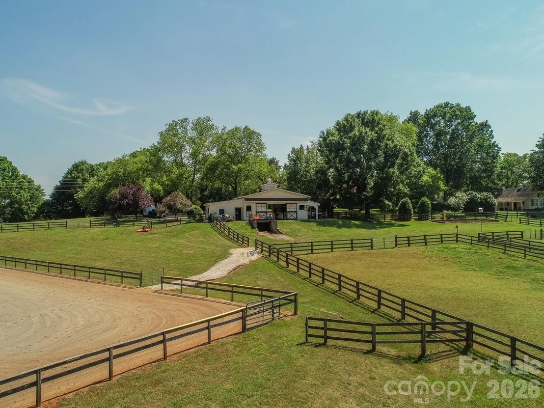Photo of 835 Jackson Grove Road