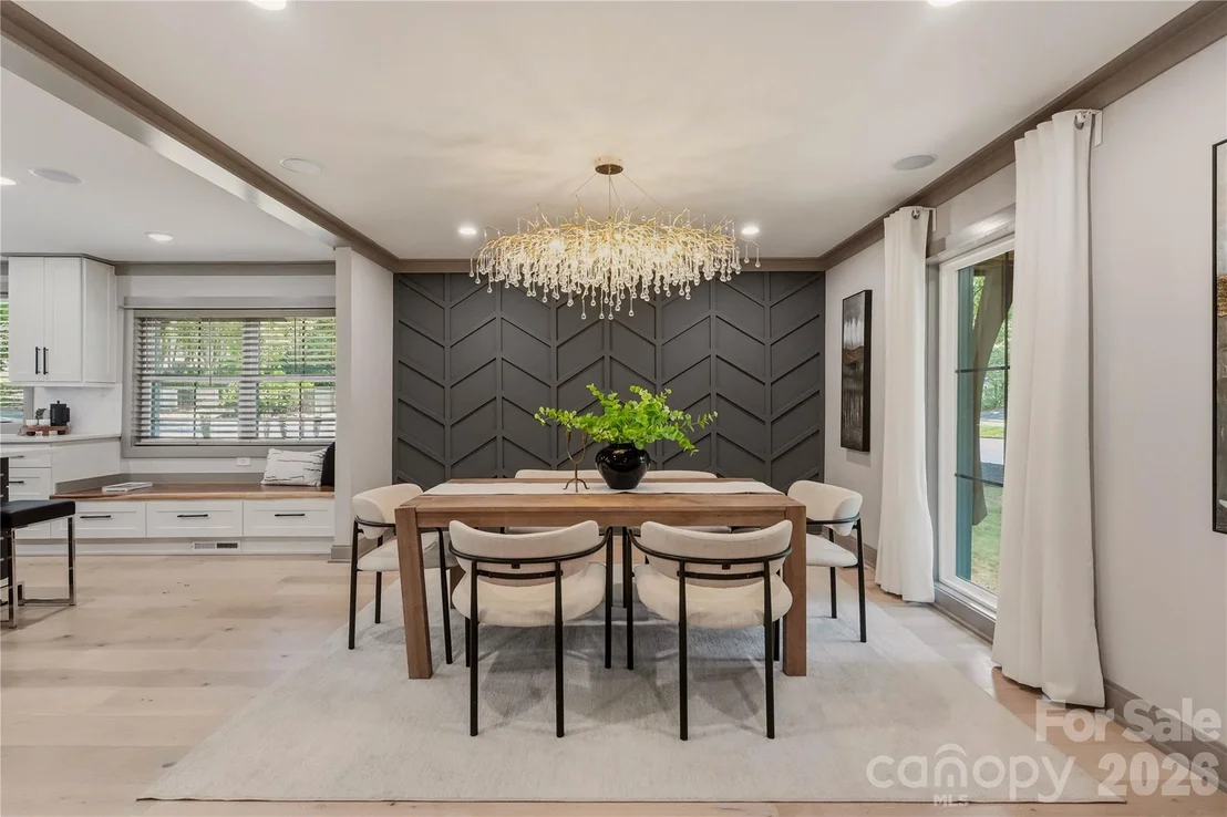 Photo of 2919 Colony Road