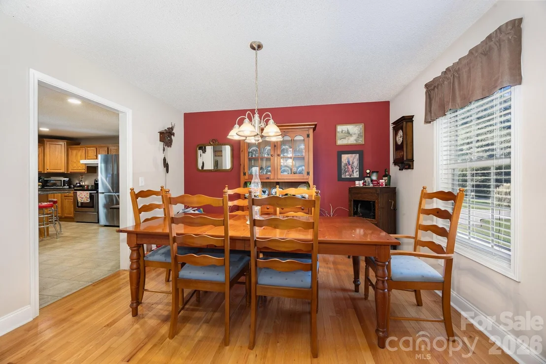 Photo of 715 Candlewick Drive