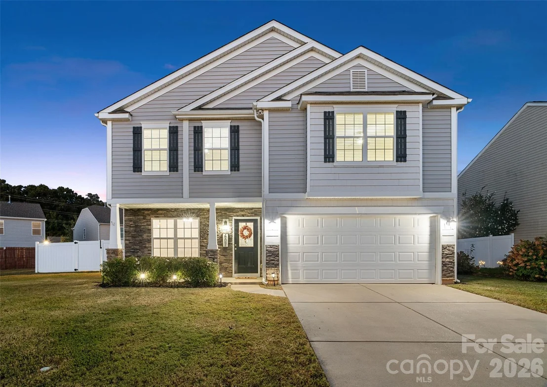 Photo of 407 Lind Point Lane
