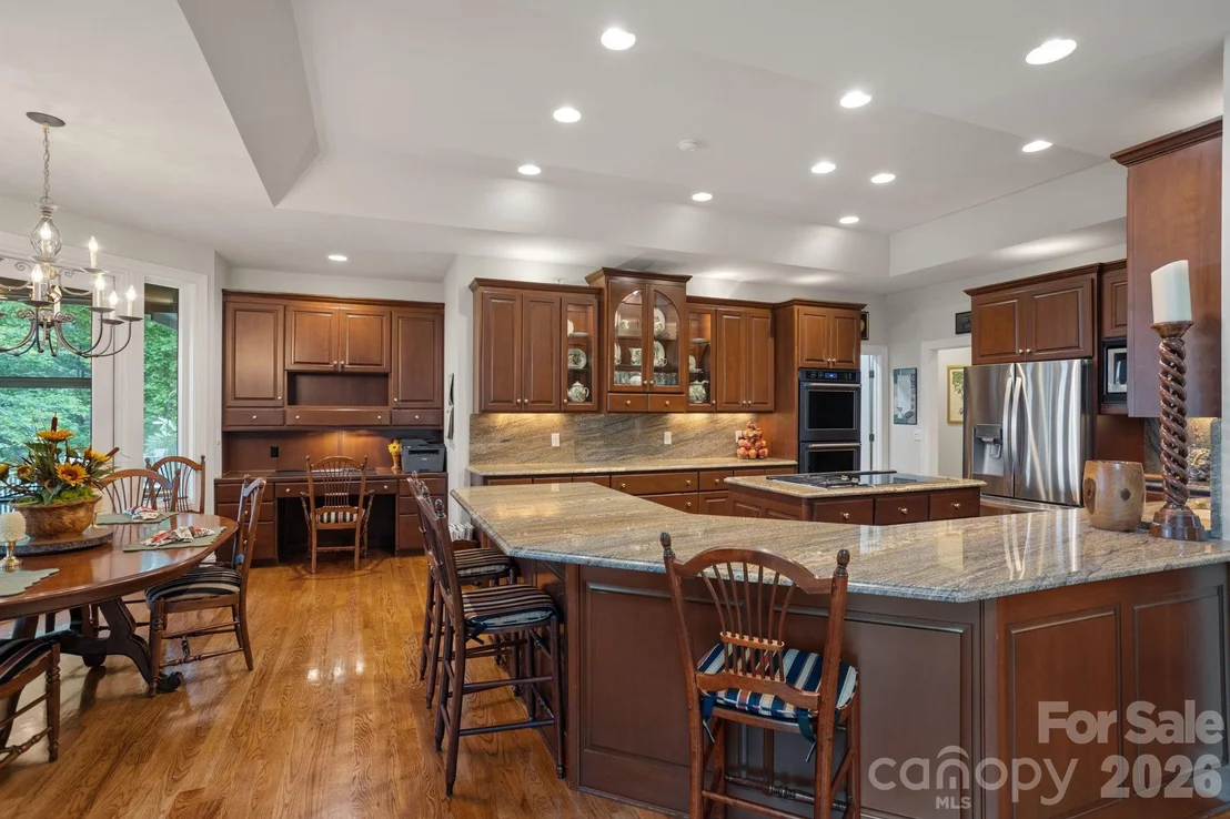 Photo of 209 Pineholt Lane