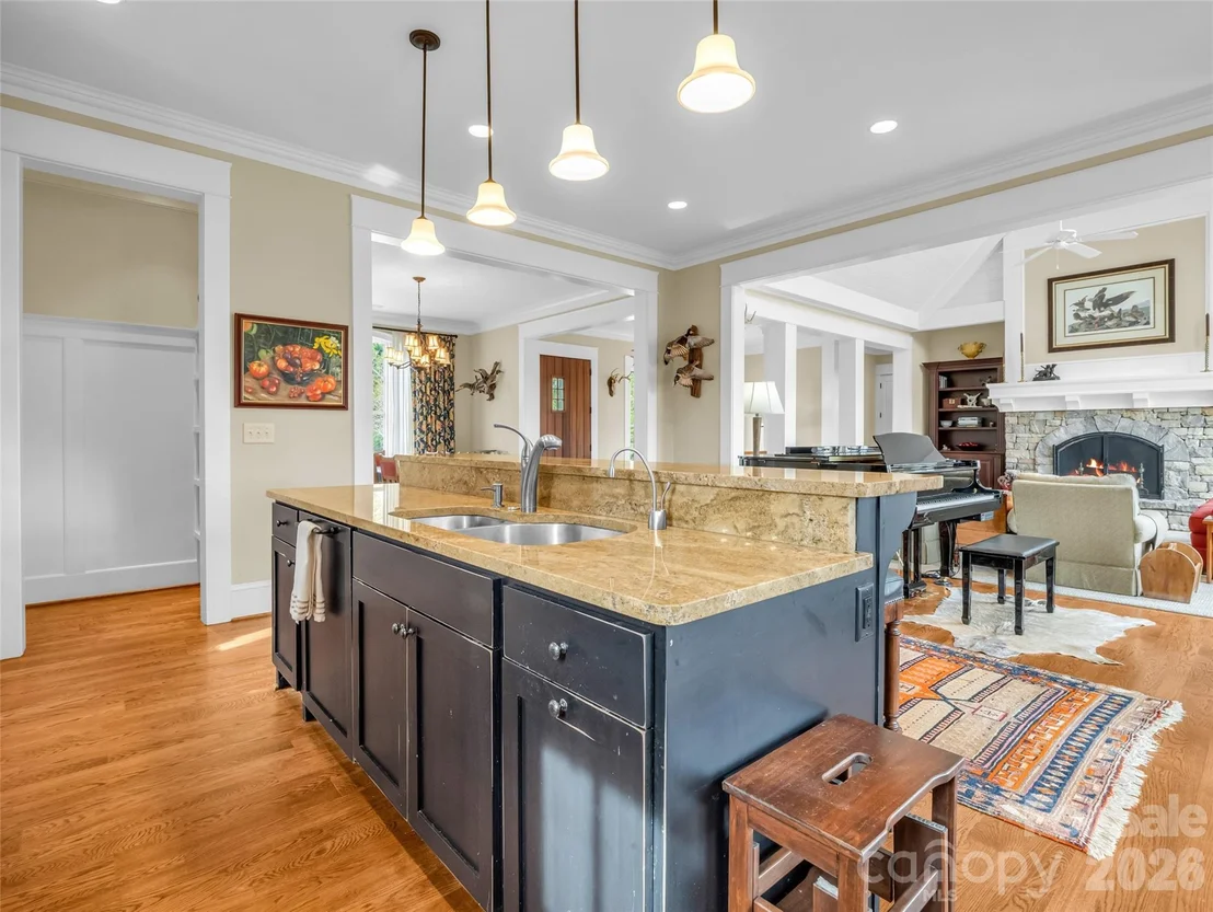 Photo of 565 Chestertown Drive