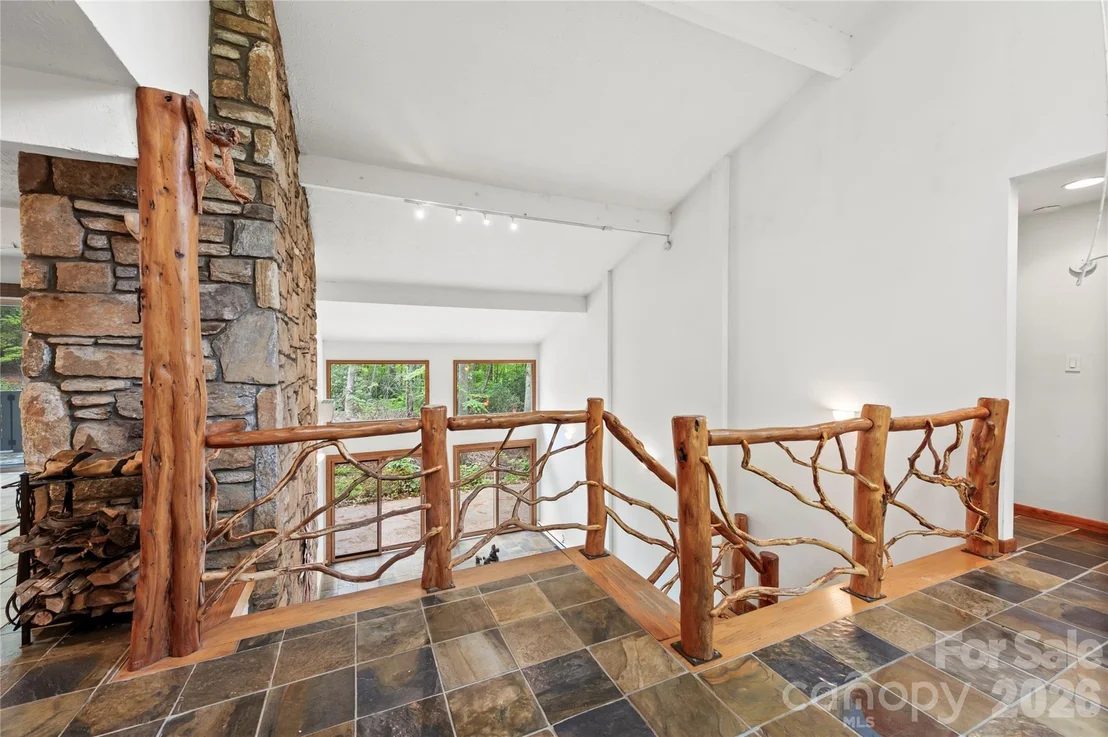 Photo of 1483 Old Fort Road