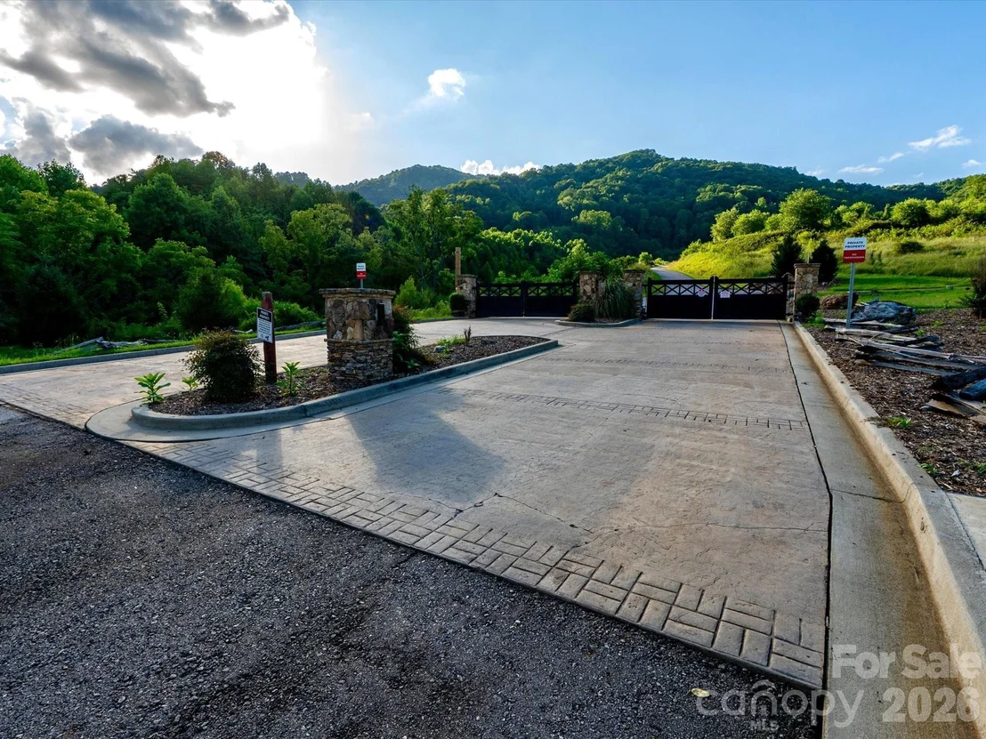 Photo of 42 High Rock View Drive
