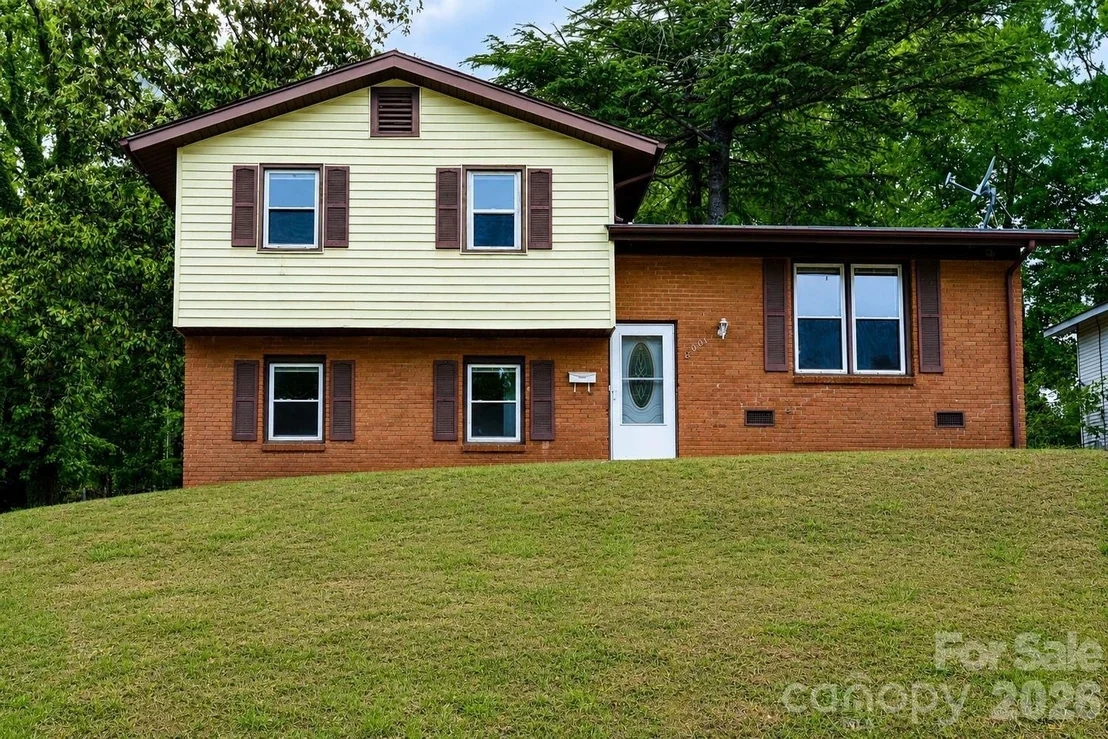 Photo of 5001 Springview Road
