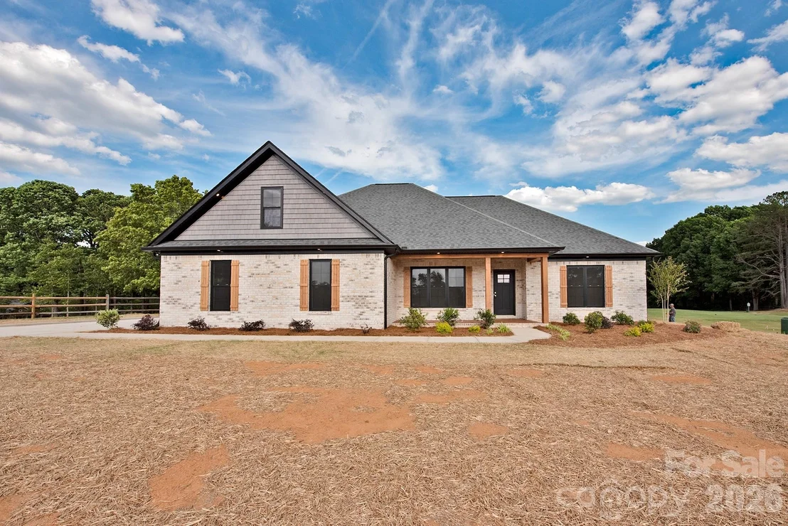 Photo of 935 Lake Wright Road
