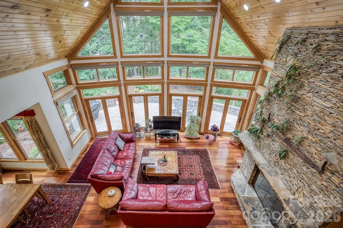 Photo of 5162 Beech Bluff Drive