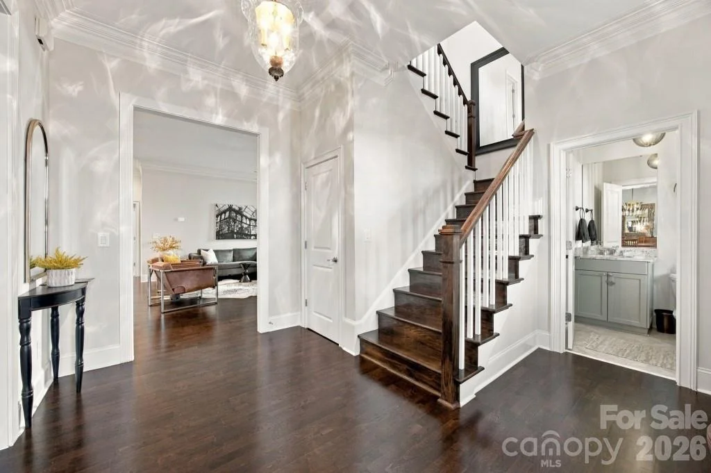 Photo of 720 Loretto Lane