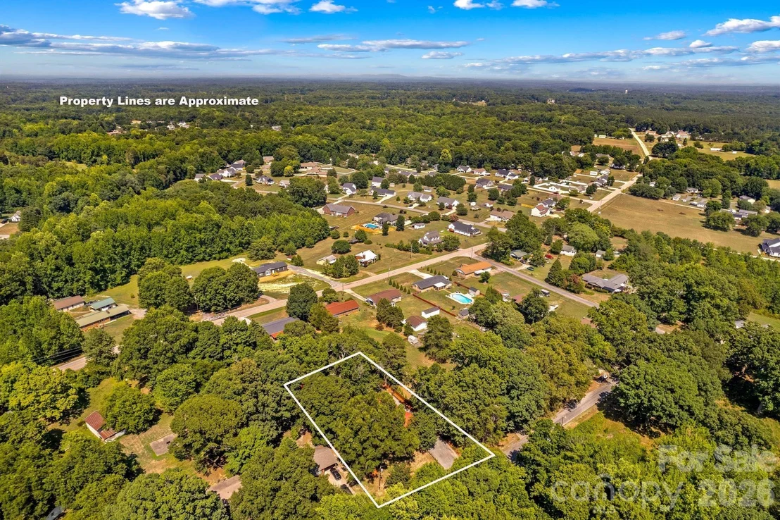 Photo of 320 Miller Drive