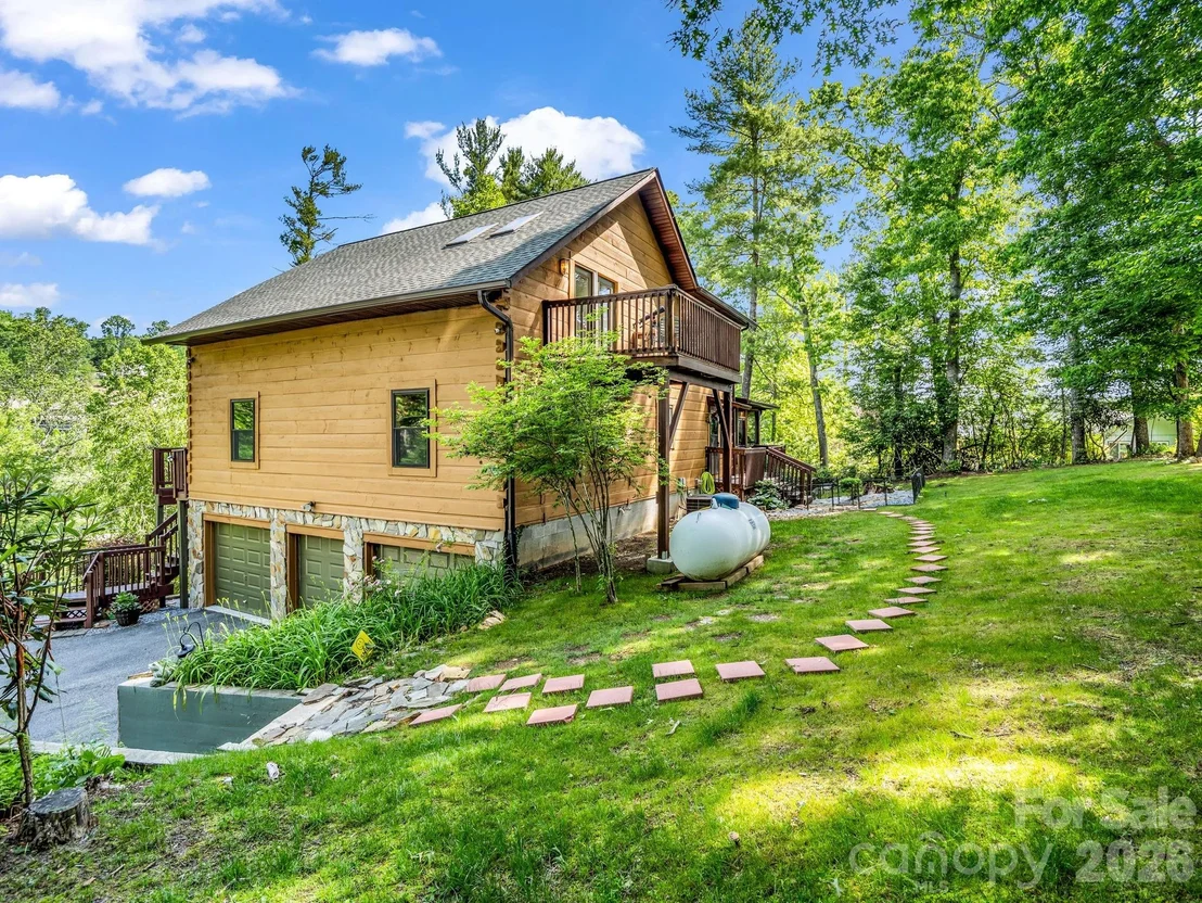 Photo of 247 Woods Road