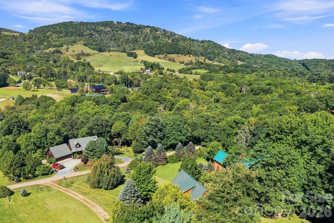 Photo of 190 Camelot Drive