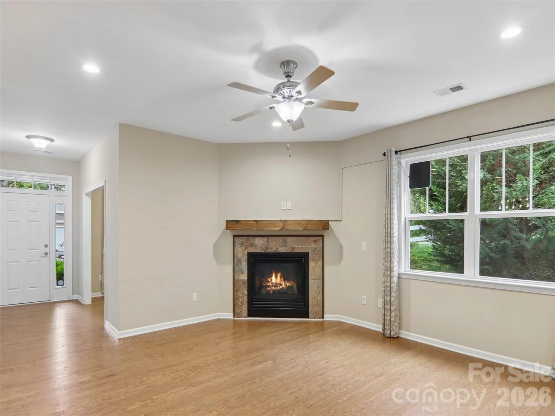 Photo of 11 Eagle Pointe Way