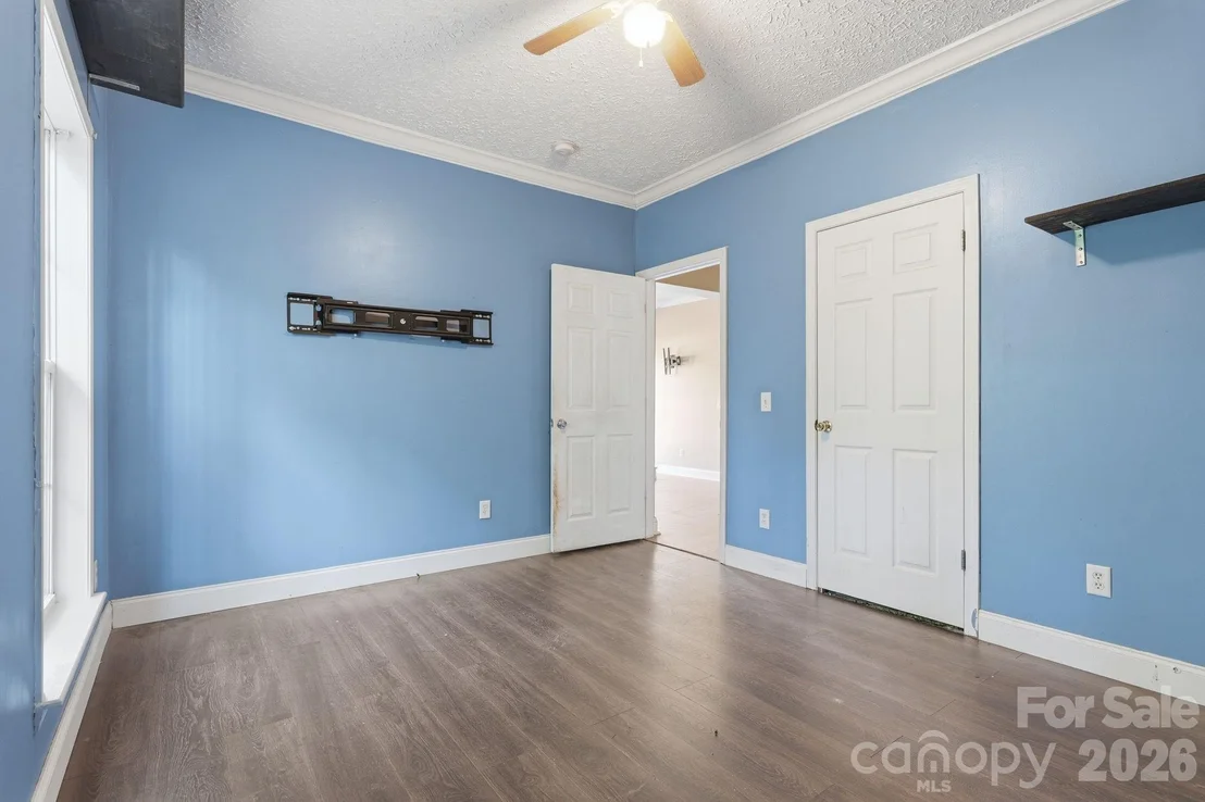 Photo of 2825 Sweeping Pine Lane