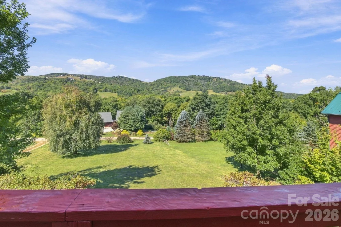 Photo of 190 Camelot Drive
