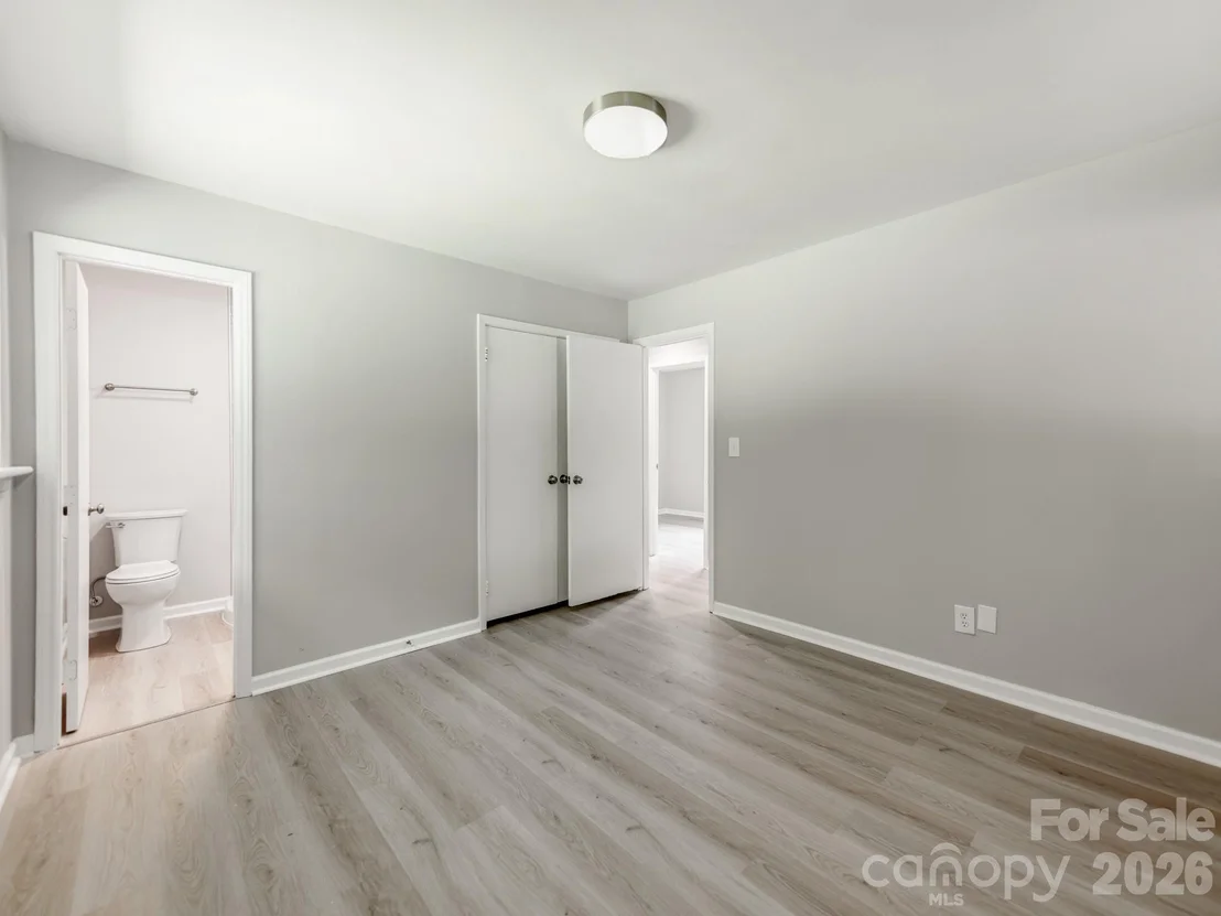 Photo of 4925 Springview Road