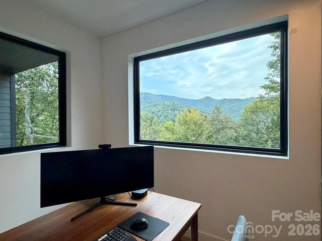 Photo of 70 Knobby Lane