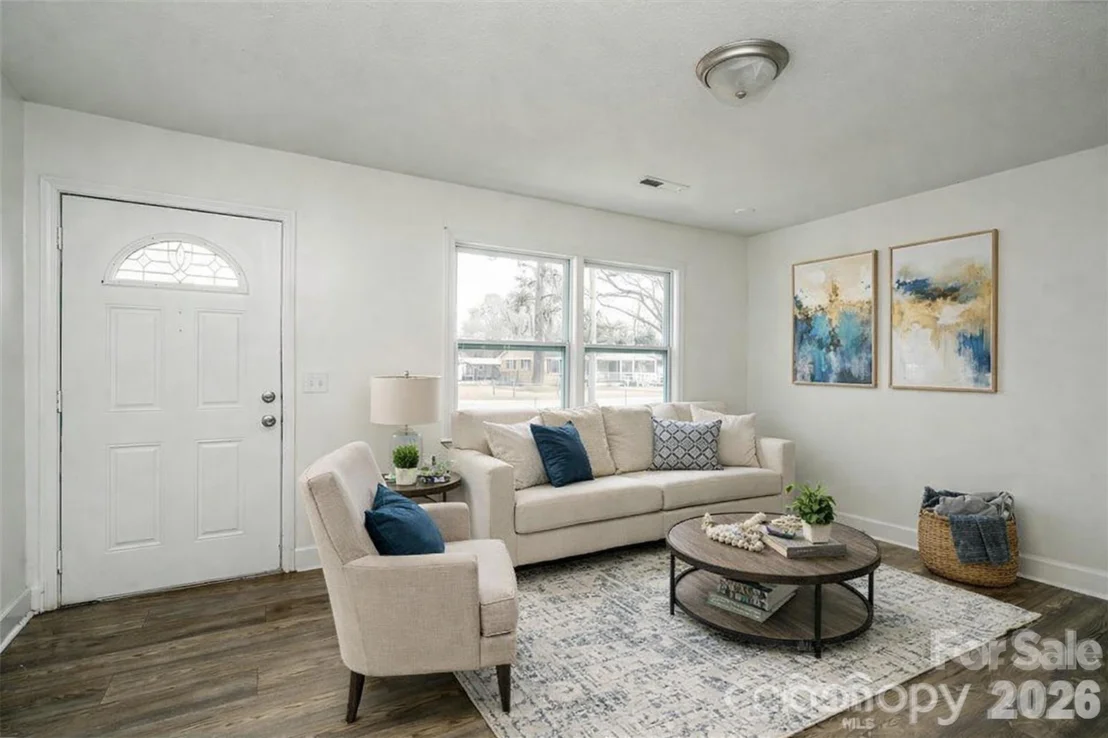 Photo of 3115 Crestview Drive