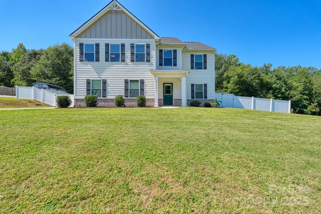 Photo of 1281 Twin Bridge Road