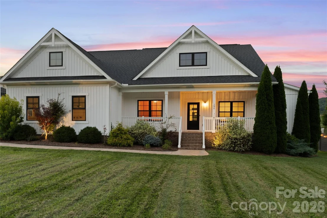 Photo of 394 Kellwood Drive
