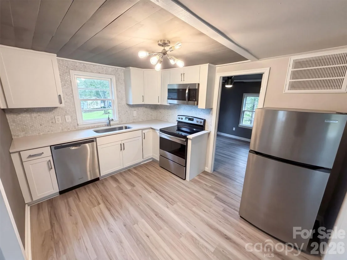 Photo of 103 Southside Circle