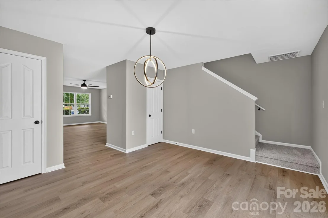 Photo of 6029 Waterloo Drive