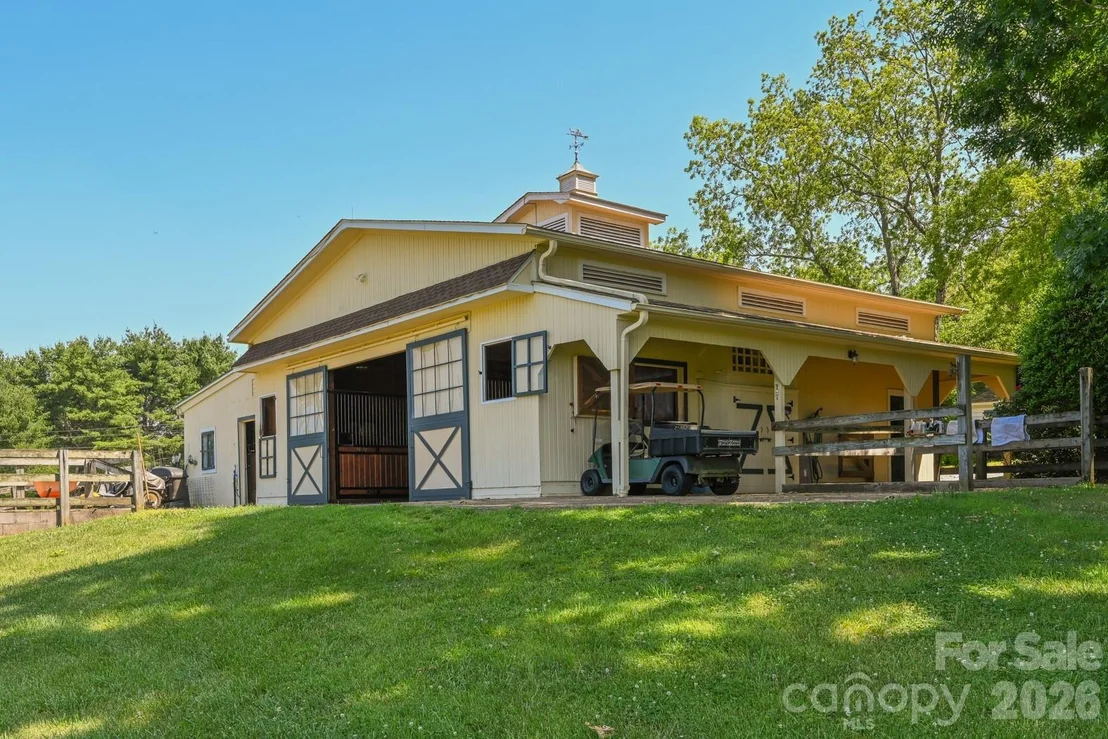 Photo of 835 Jackson Grove Road