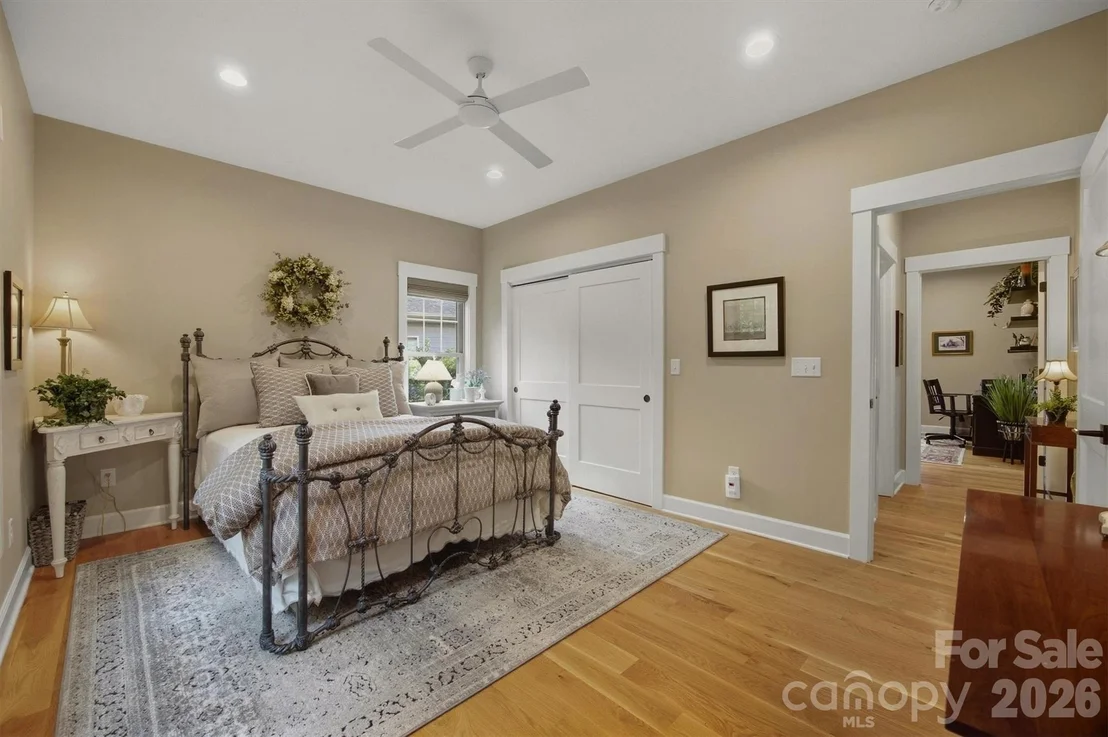 Photo of 124 Beechmont Drive
