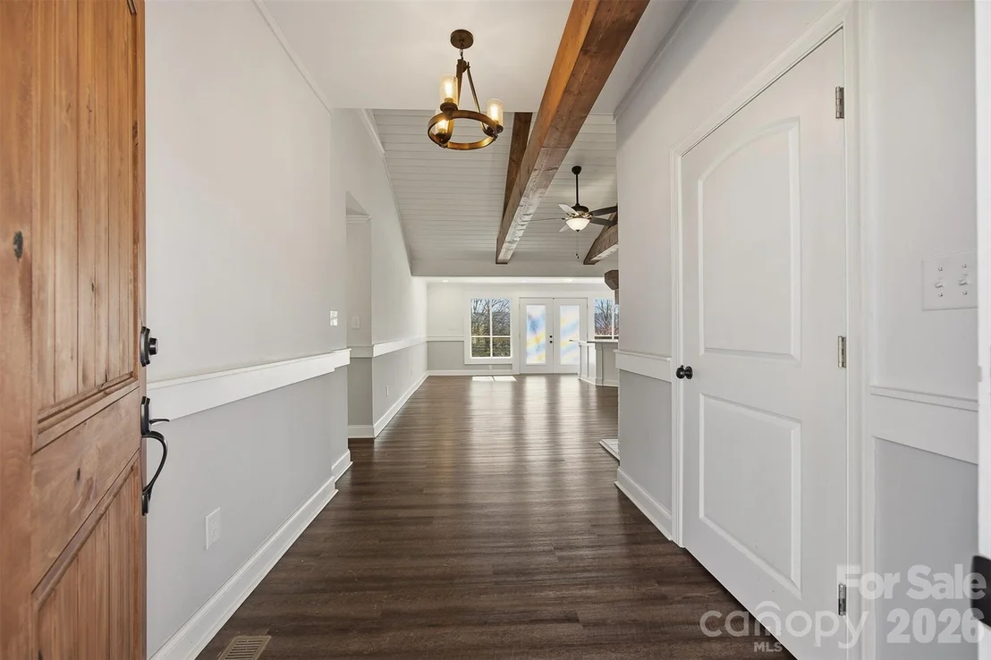 Photo of 223 W Park Drive